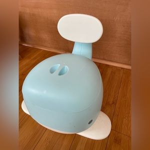 mindful Potty Training Toilet for Infant and Toddler, dauphin shape